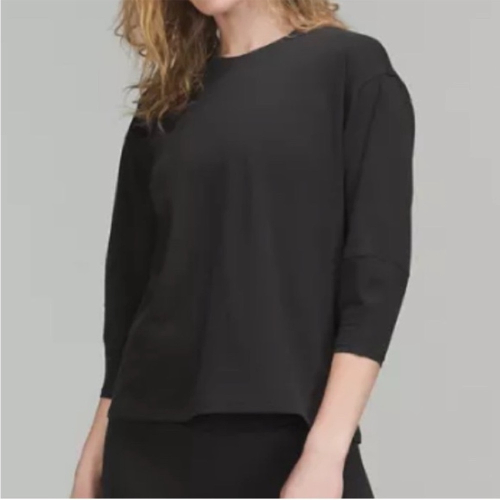 LULULEMON black confetti LA 3/4 Sleeve Crewneck Shirt